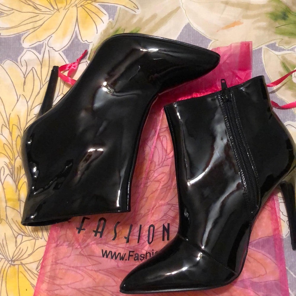 Fashion nova boots